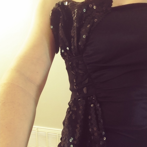 Black strapless dress with bow - Picture 2 of 4